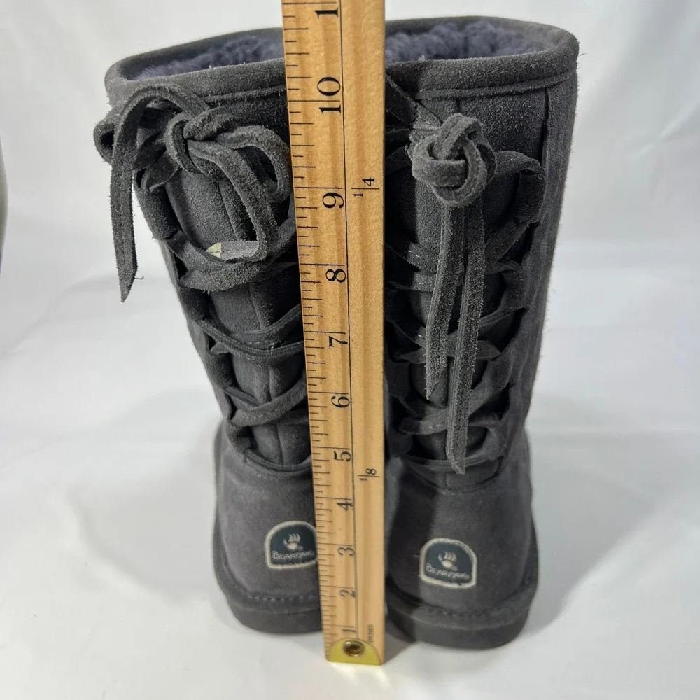 Bearpaw Youth 5 Gray Suede Shearling Lace Back Winter Boots Warm Lined Cozy‎